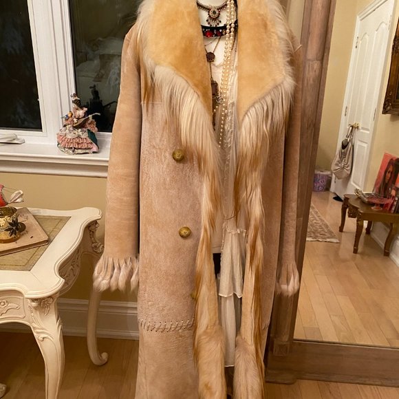 Authentic fur coat - Picture 6 of 6